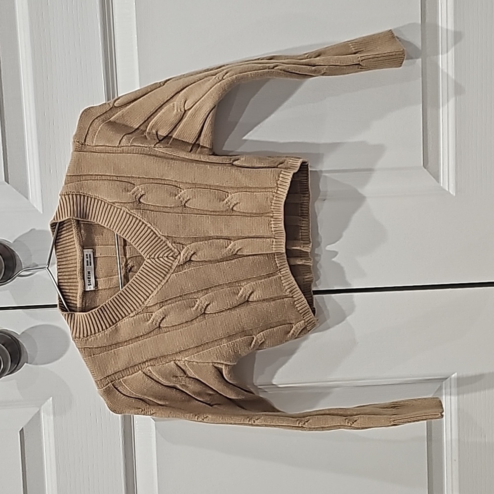NWOT Girl crop top sweater - Picture 1 of 5